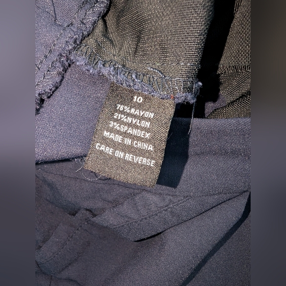 Briggs Capri Navy Blue  Dress Pants Pre-owned - Picture 8 of 10